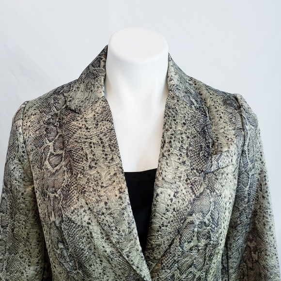 NWT Chico's Jacquard Cobra Python Blazer Business Casual XS - Picture 3 of 11